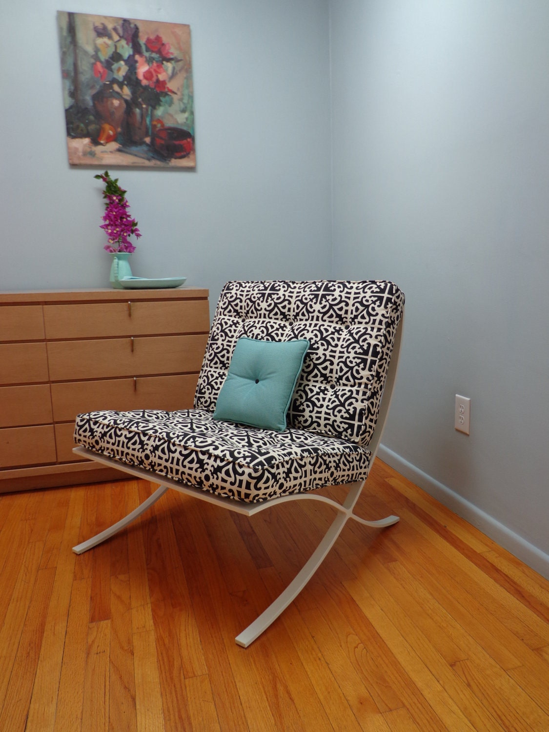 Barcelona Style Chair - Regency