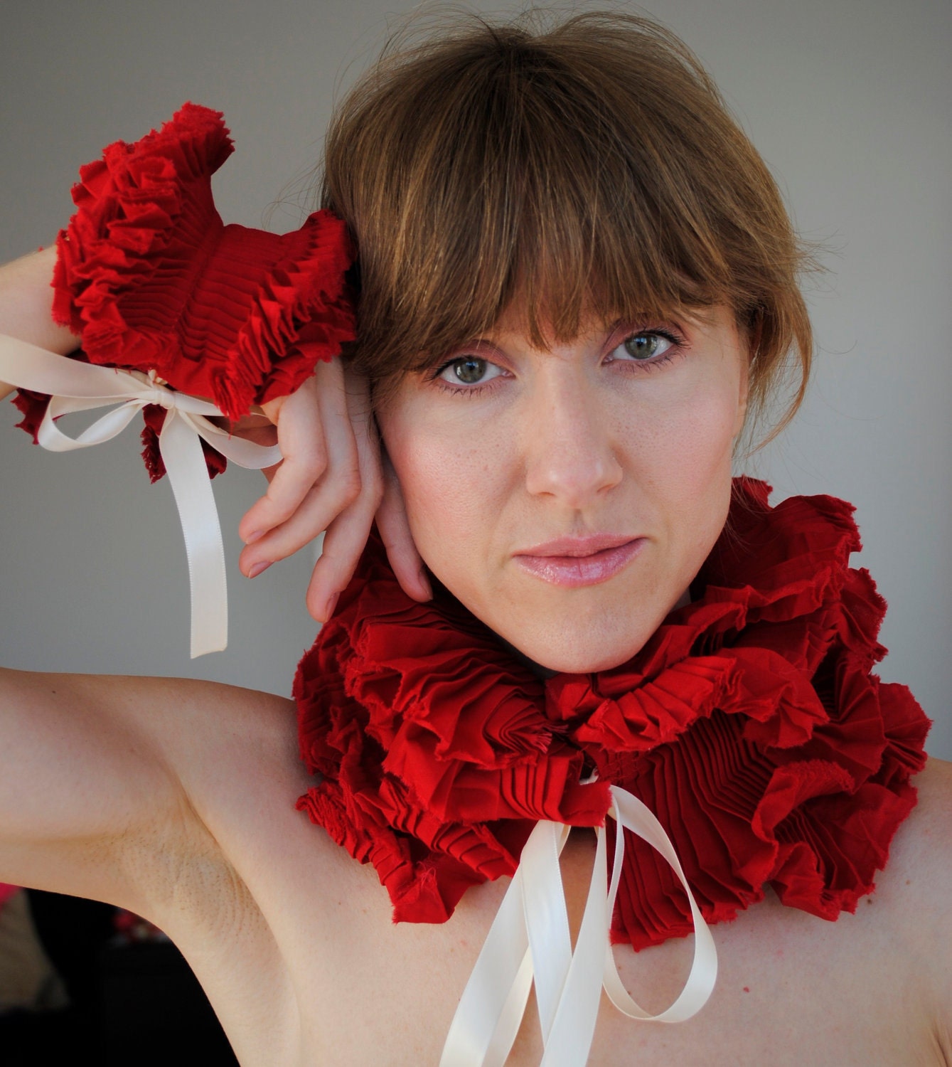 Ruffled Collar/ Detachable collar/ Red scarf/ Ruffled scarf/ Sexy neckpiece/ gift for her/ rusteam tt team team madcap bioteam