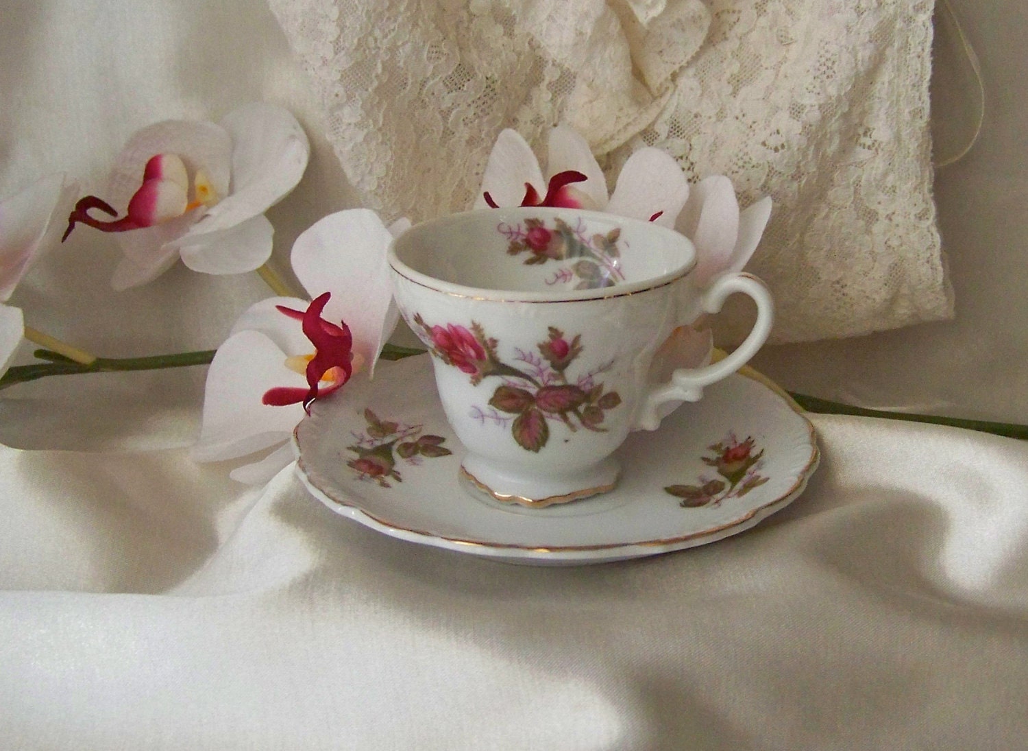 Vintage Moss Rose China Teacup and Saucer