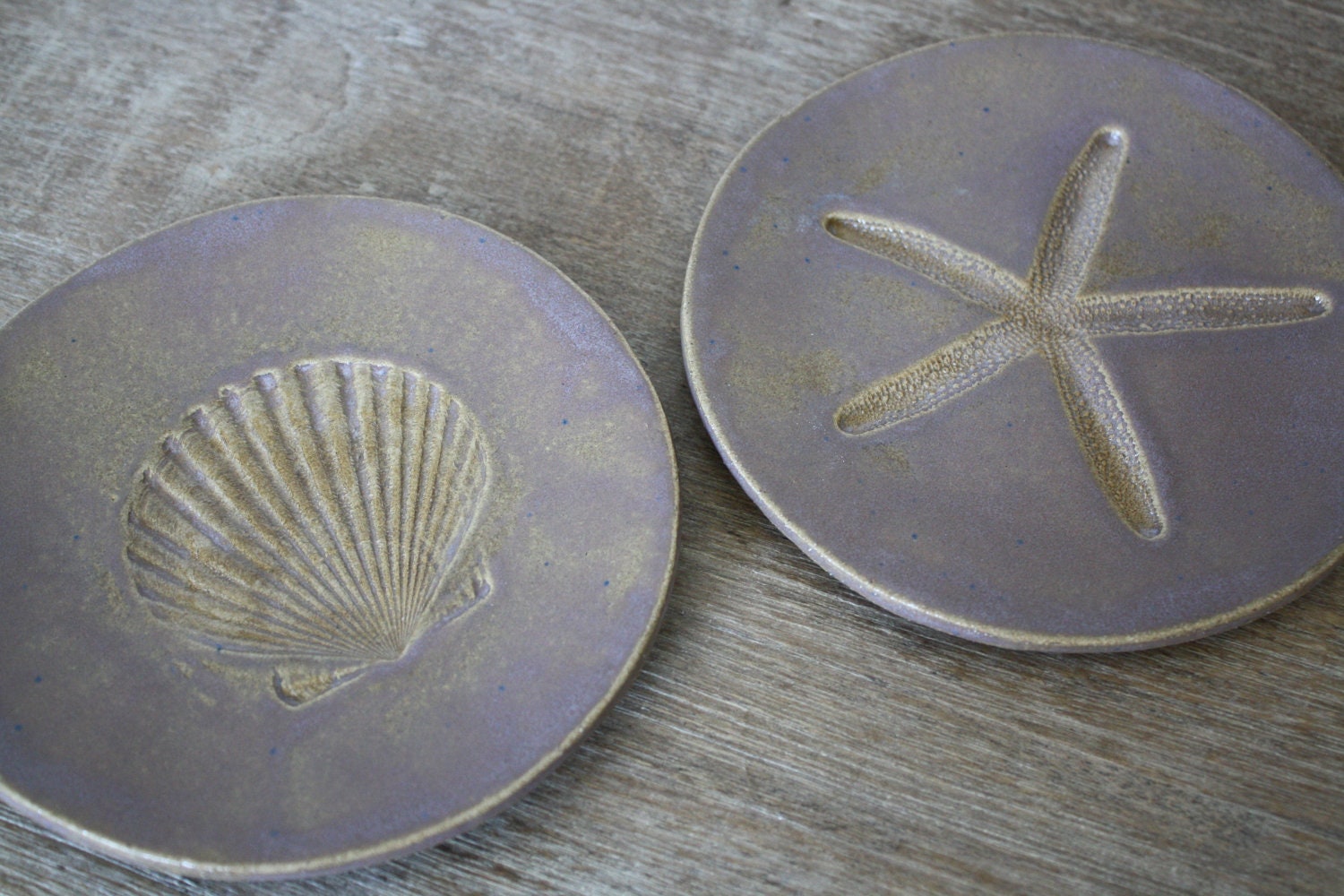Handmade Nautical Stoneware Tapas Dish Set with Starfish and Seashell Motif in Grey
