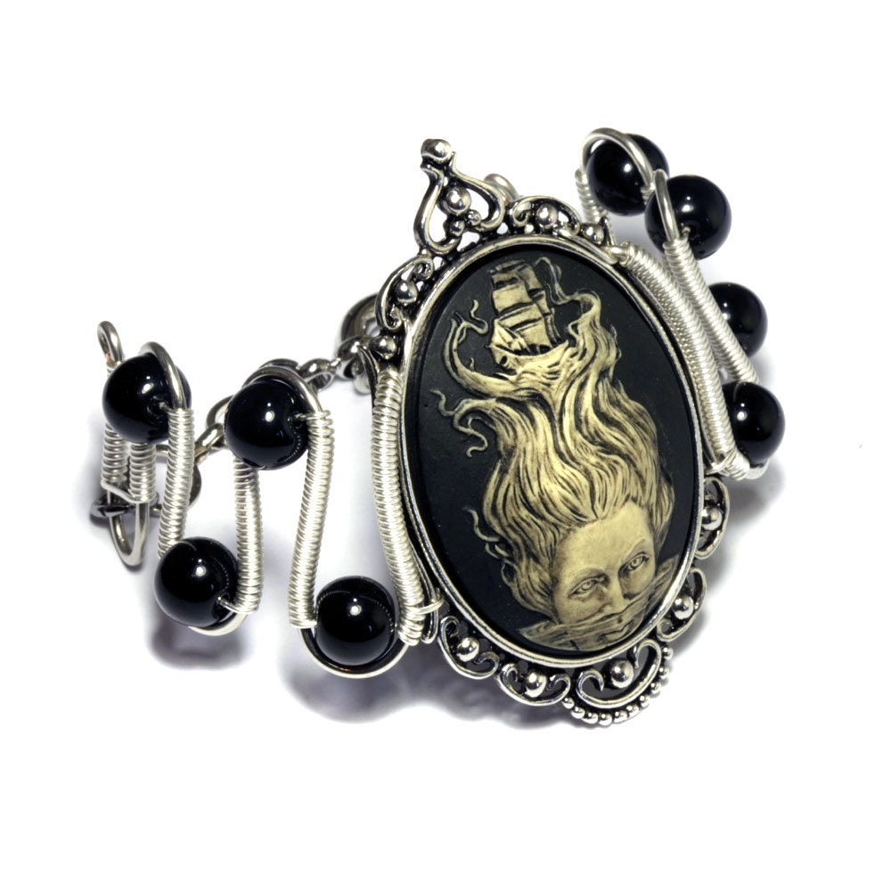 Neo Victorian Steampunk Goth Jewelry - Bracelet - Lady of the Sea Cameo - Silver-tone