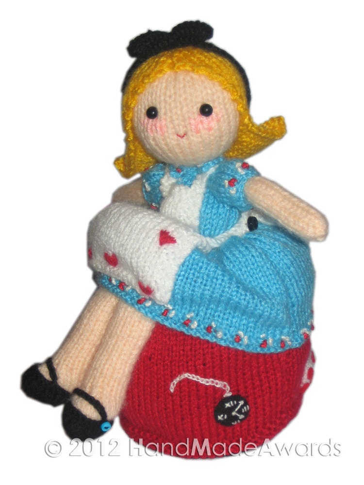 Alice  in Wonderland & the Queen of Hearts Reversible Doll pdf Email Knit PATTERN