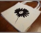 Swarthy Daisy Canvas Tote Bag
