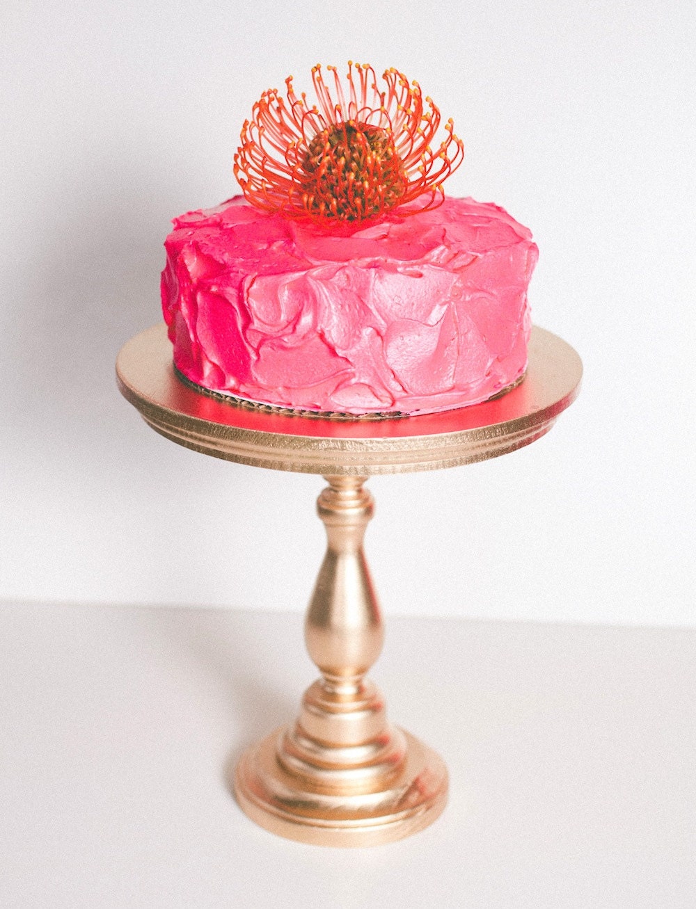 gold cake stand // eight inch