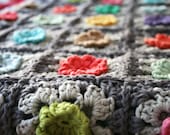 Granny Square Bobble Flower Blanket Crochet pattern - pdf tutorial - haakpatroon - REV IT UP in Dutch and English