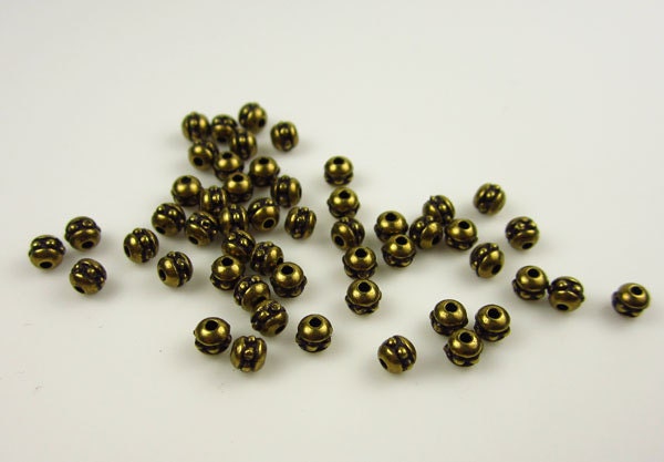 50 Tierracast Brass Oxide 8/0 Beads