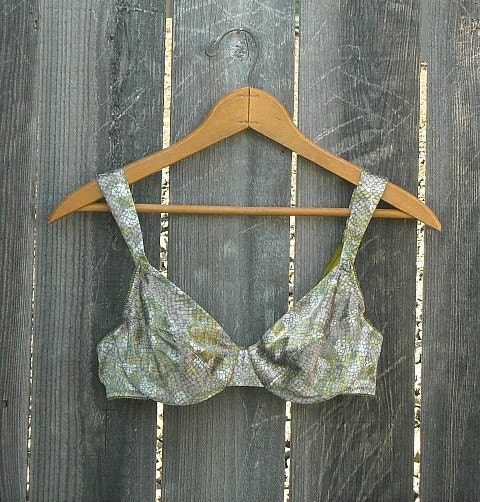 Vintage Bra, Victoria's Secret, Vintage Lingerie, Green Bra, Snakeskin Print, 1990's, Size 36B,