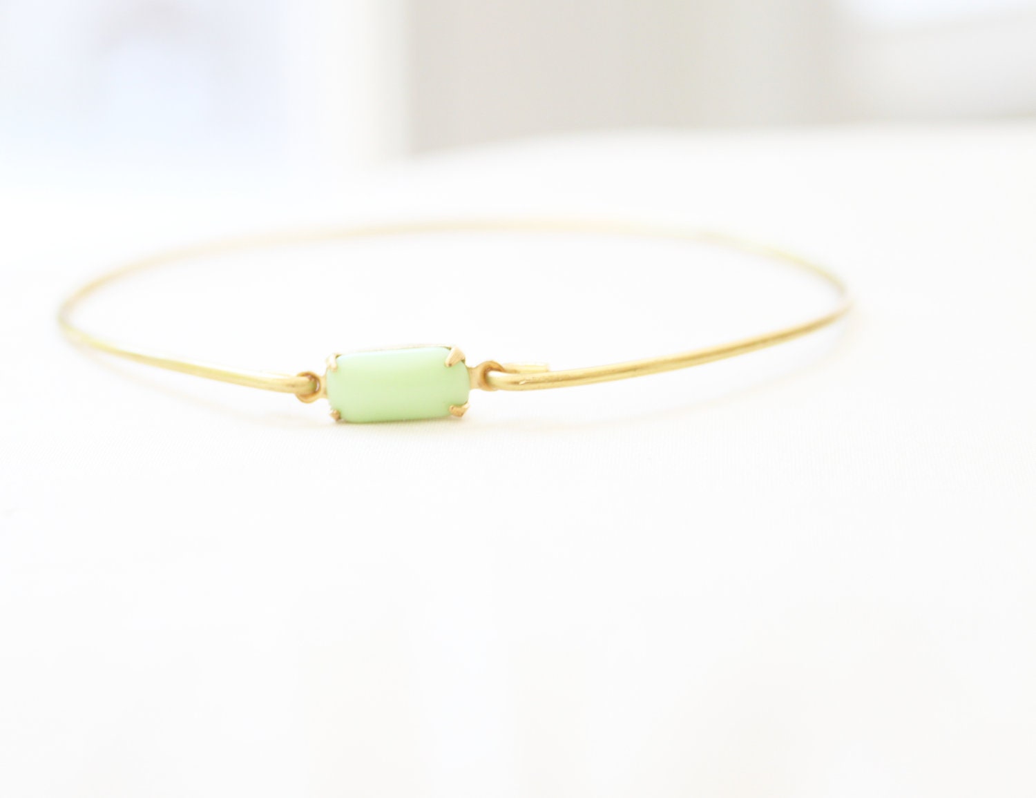 Small Green Vintage Set Stone Bangle, Stackable Bangle, Gem Stone Bangle, Rhinestone Bangle, Bezel Bangle