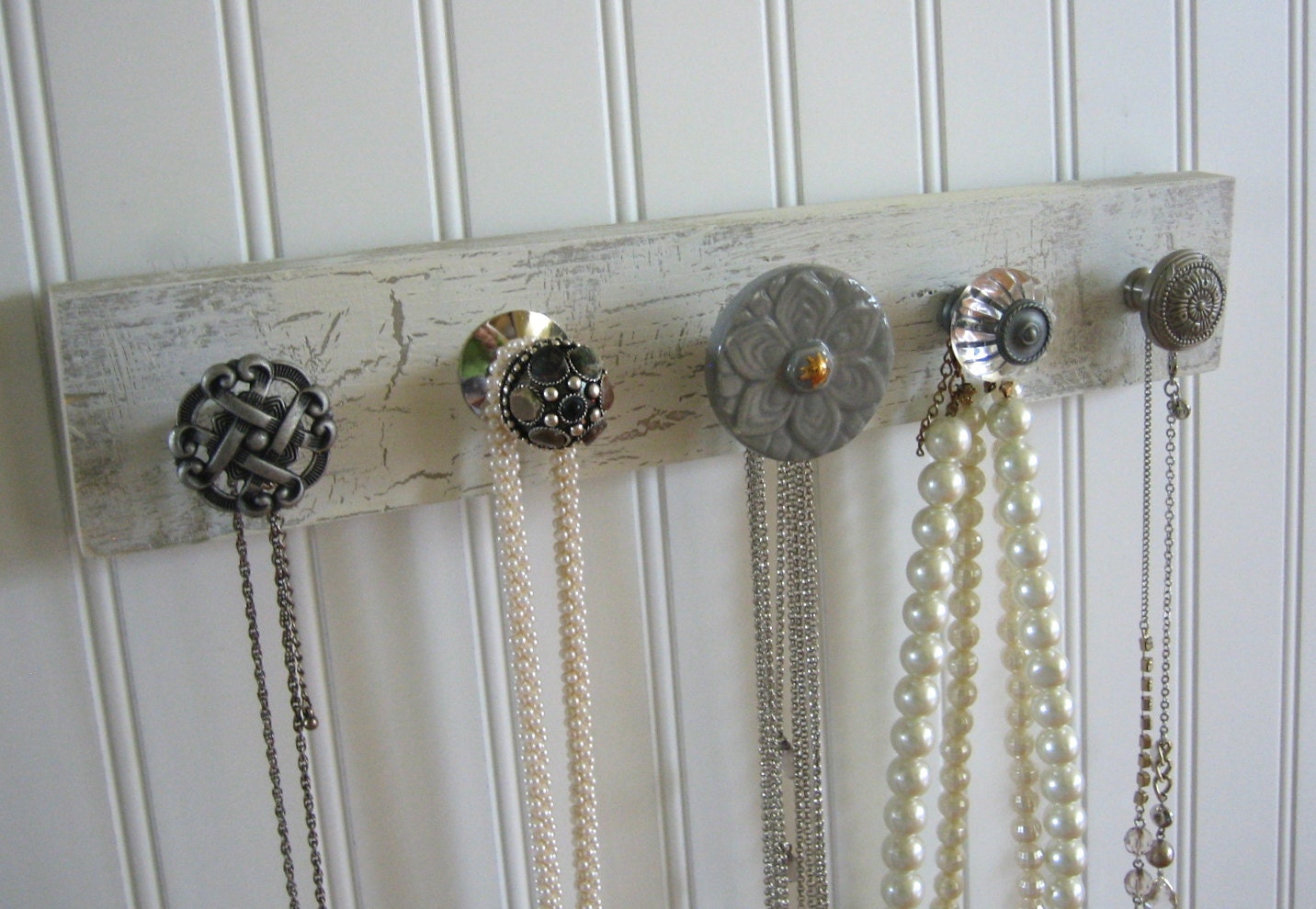 Hanging Wall Display Jewelry Rack with Shades of Gray