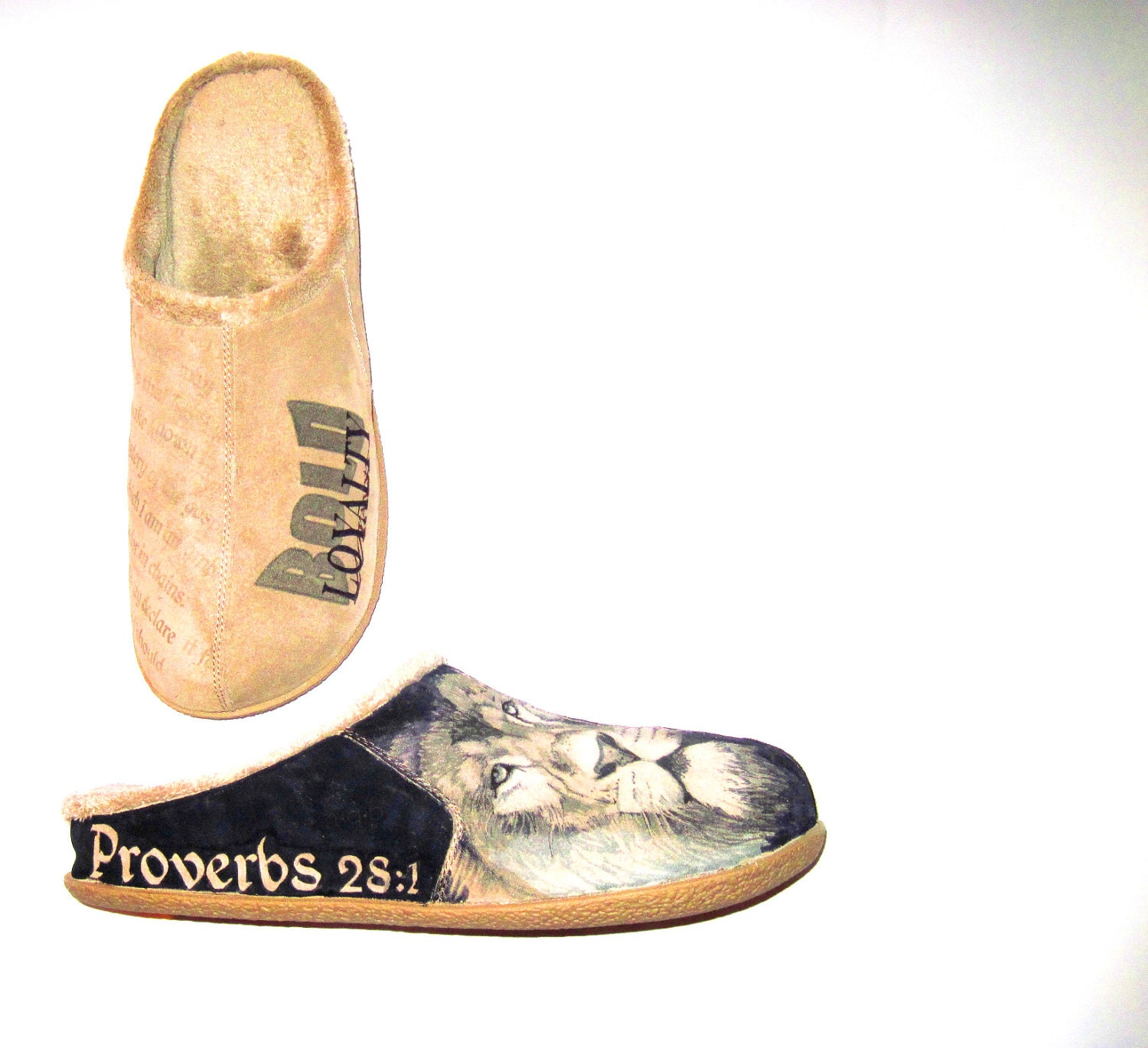 Men's Slippers Brookstone NAP XL Hand Painted Lion Bold Proverbs