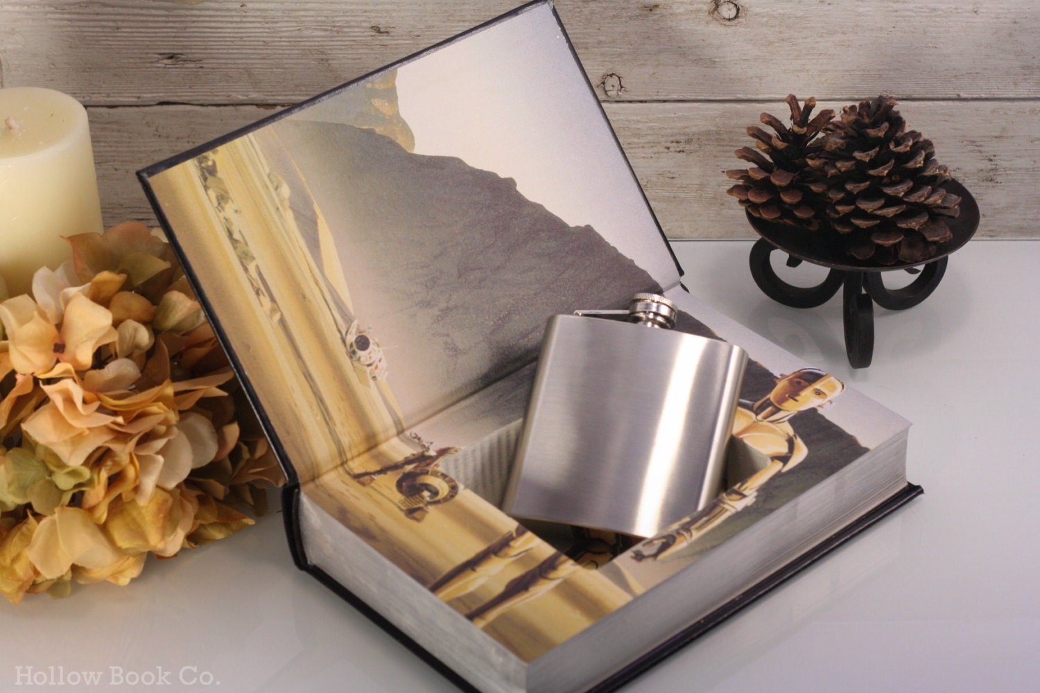 Hollow Book Safe & Hip Flask - The Star Wars Trilogy (LEATHER BOUND)