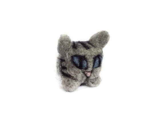 Needle Felted Cat, Cute Felt Tabby Cat Amigurumi Soft Sculpture ('Pippin')