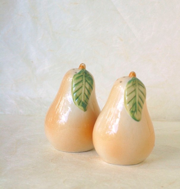 Vintage Salt and Pepper Shakers Ceramic Pears Condiment Set