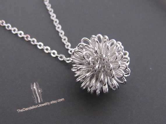SALE, 10% OFF: Dandelion necklace in white gold