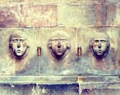 8X10 or A4. Barcelona stone heads sculptures water fountain. - filamentoTGS