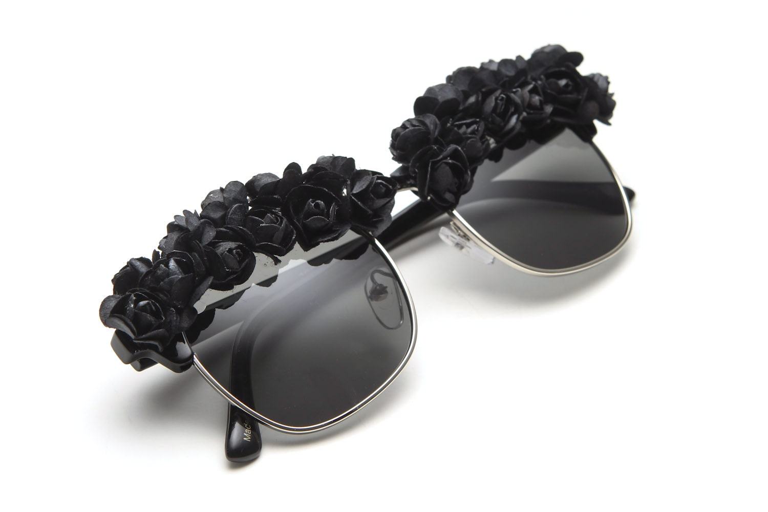 Victoria Flower Sunglasses (Black/Black)