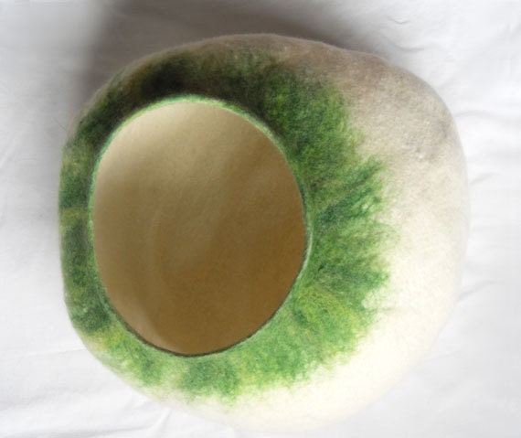 Luxury cat beds Cat Cave Cat House Felted Wool with FREE Cats Ball