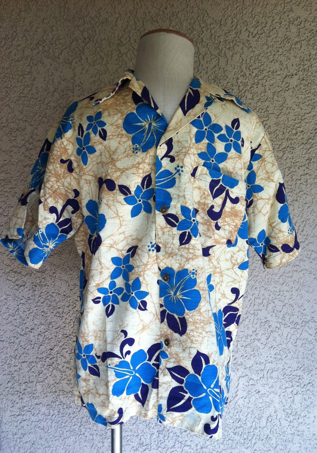CLEARANCE Vintage Hawaiian Barkcloth Aloha Shirt M-L