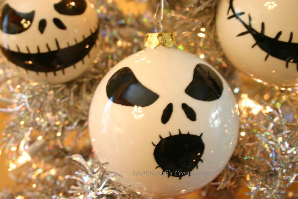 Skull Halloween Christmas Ornament