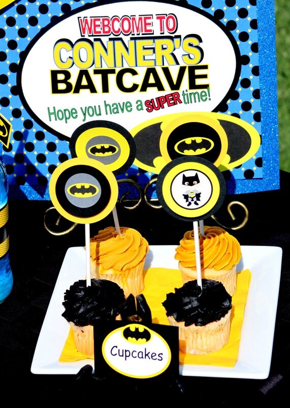 BATMAN Welcome Sign or information sign - Superheroes party - Batman- Boys Birthday Party - Krown Kreations Il_570xn