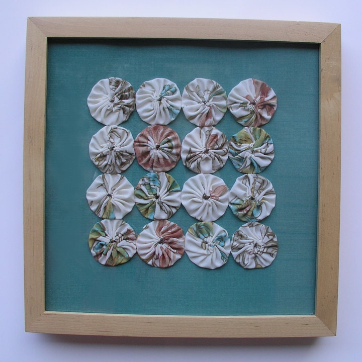 Framed Yoyo Quilt