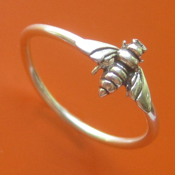 Bumble Bee Ring