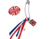 God Save the Queen 1970 Pretty Punk Vintage Safety Pin Brooch from Hoolala