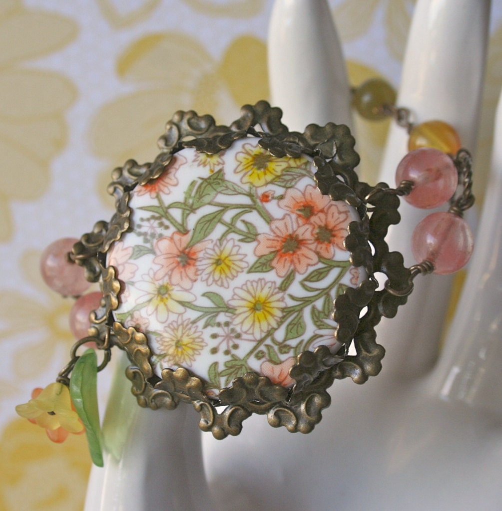 Vintage Inspired Bracelet - Spring Secret
