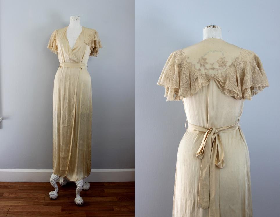 RESERVED....1930s SILK beige dressing gown / evening gown/ embroidered lace/ bridal