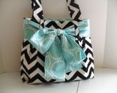 Medium Handbag Made of Black and White Chevron Fabric with Aqua  Bow
