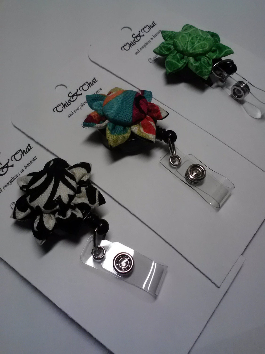 Flowered Card Reel w/ alligator clip