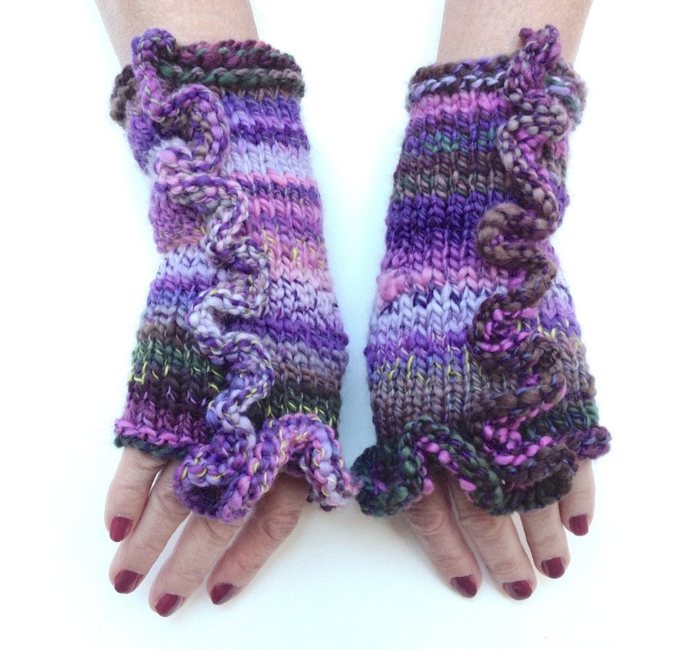 Ruffled Fingerless Mitts in Spring Bouquet OOAK