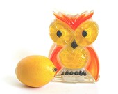 Resin Owl Letter or Napkin Holder Orange and Yellow Plastic Owl Made in USA by Wondermold Industries, Inc. Circa 1970s Vintage Kitchen