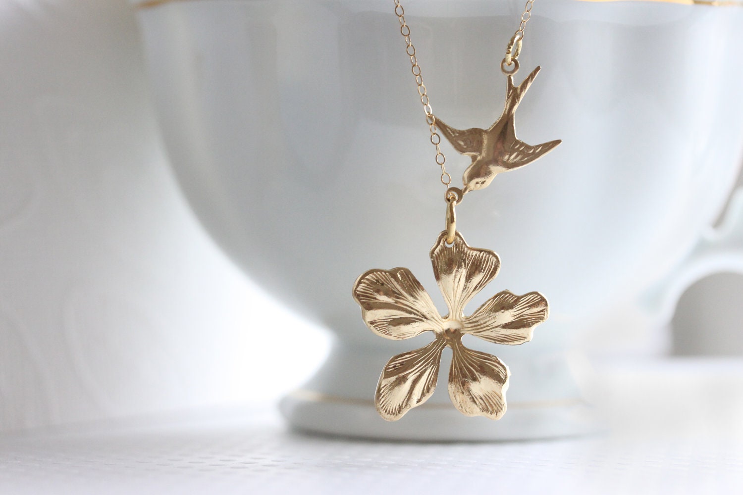 Small Lily Necklace - Flower Necklace