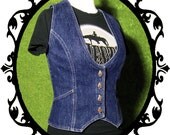 80s 90s LEVIS fitted denim vest. sz S.