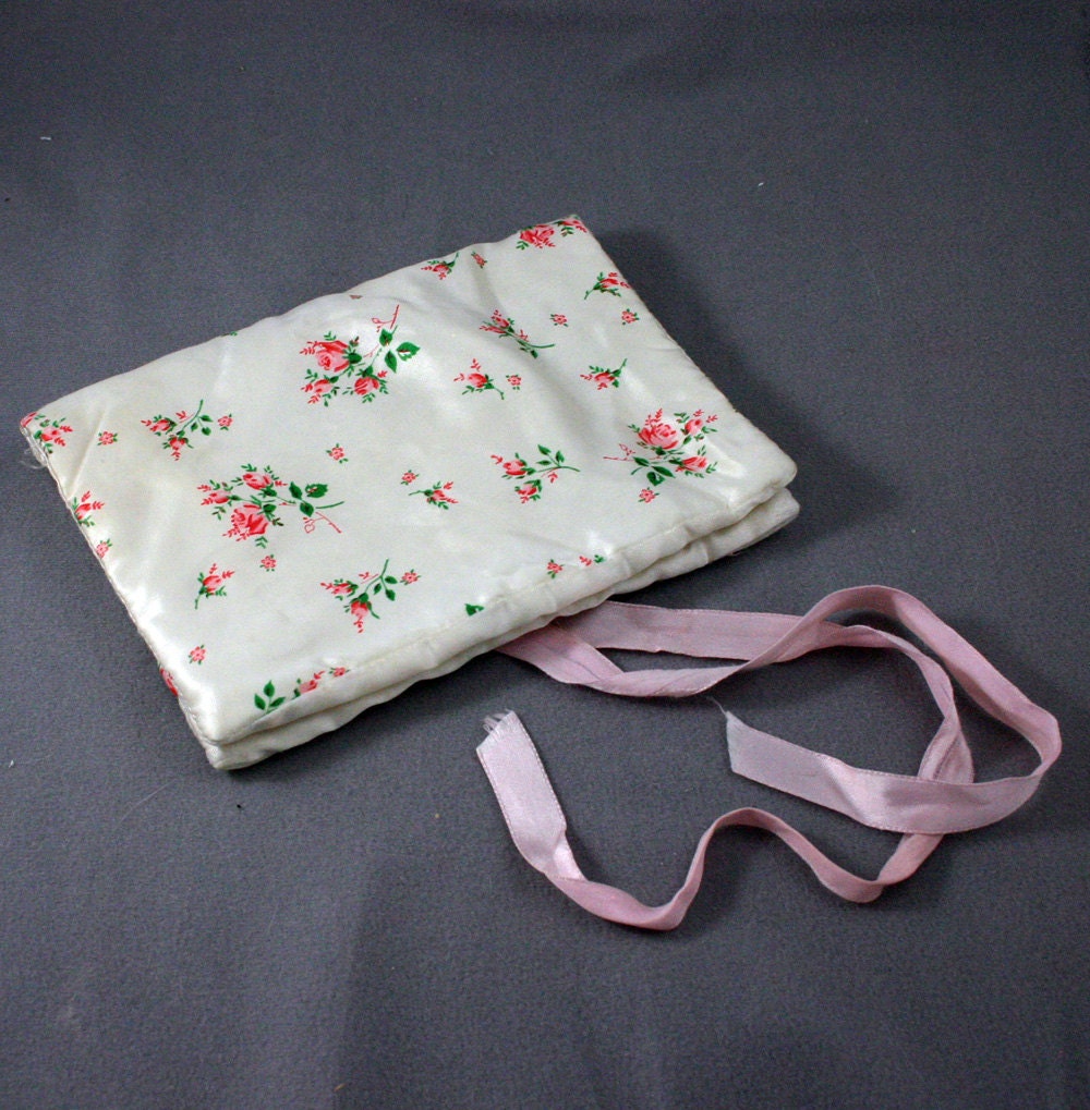 Vintage White Satin Glove and Hosiery Storage Bag With Flowers
