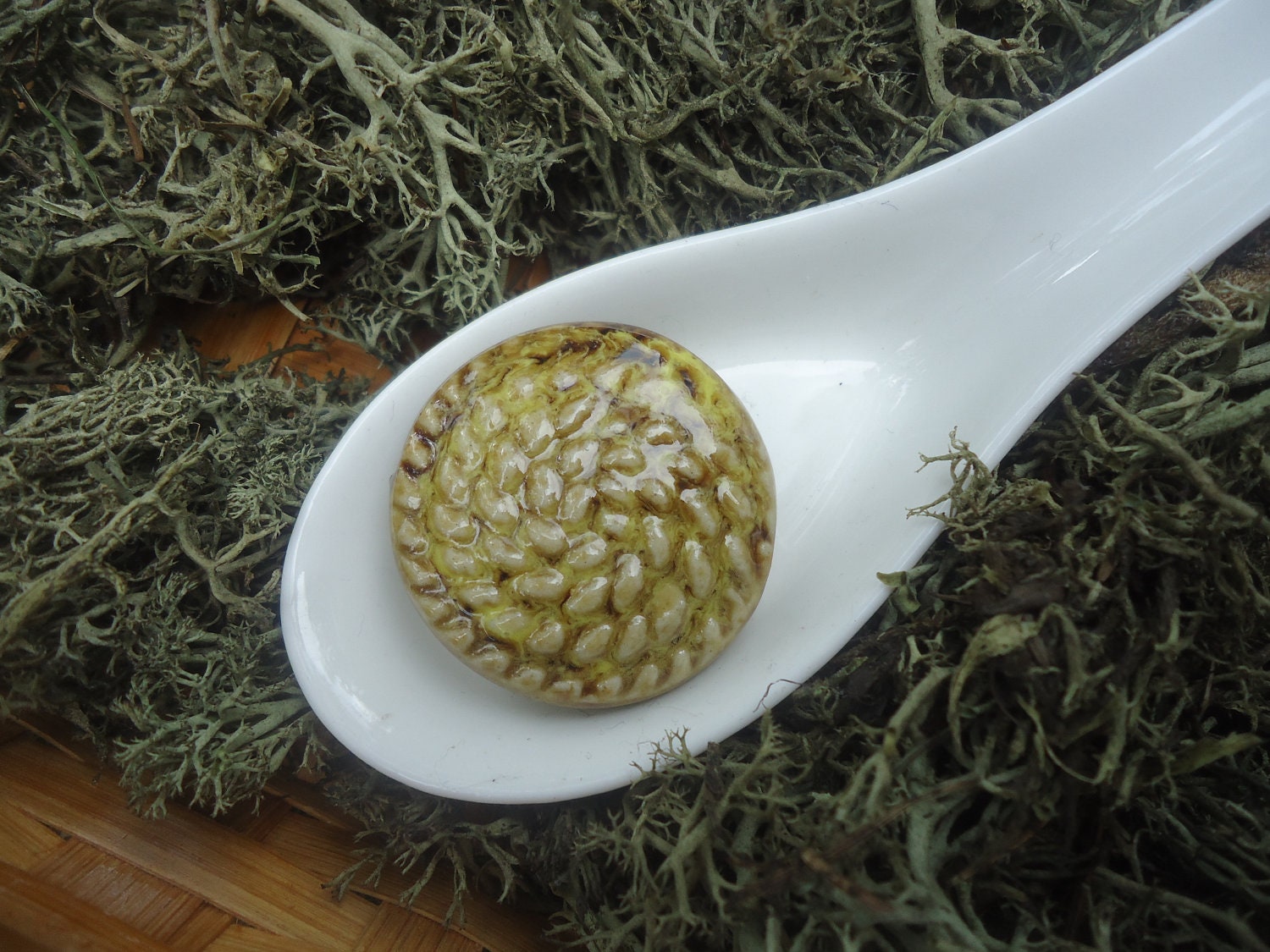 Basket Texture Round Pendant Bead