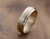 14k Yellow Gold Men's Wedding Band, Slate Band RIng in Solid Recycled  Gold