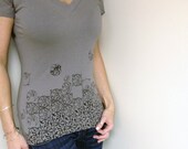Daily Deal - S, L- Circle Frenzy Tee in Gray