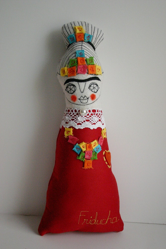Frida doll - Art doll - Medium Size with high bun hairstyle - Pieces of fabrics on the hair - Custom order