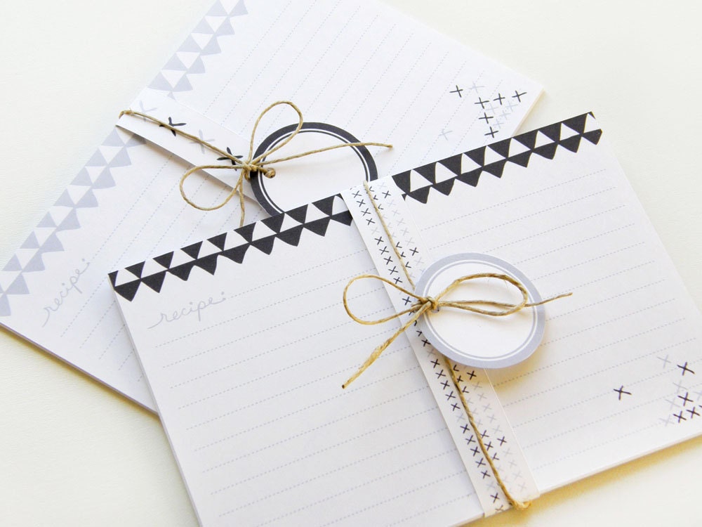 Printable and Editable Recipe Cards and Matching Gift Tags (PDF 4x6 or 3x5 double sided) - BLACK Triangles