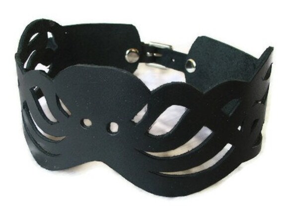 Leather Octopus Choker Necklace -  Black  Filigree Collar