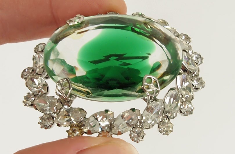 SALE 50s Large Emerald Green/Clear Glass and Rhinestone Brooch & Earrings