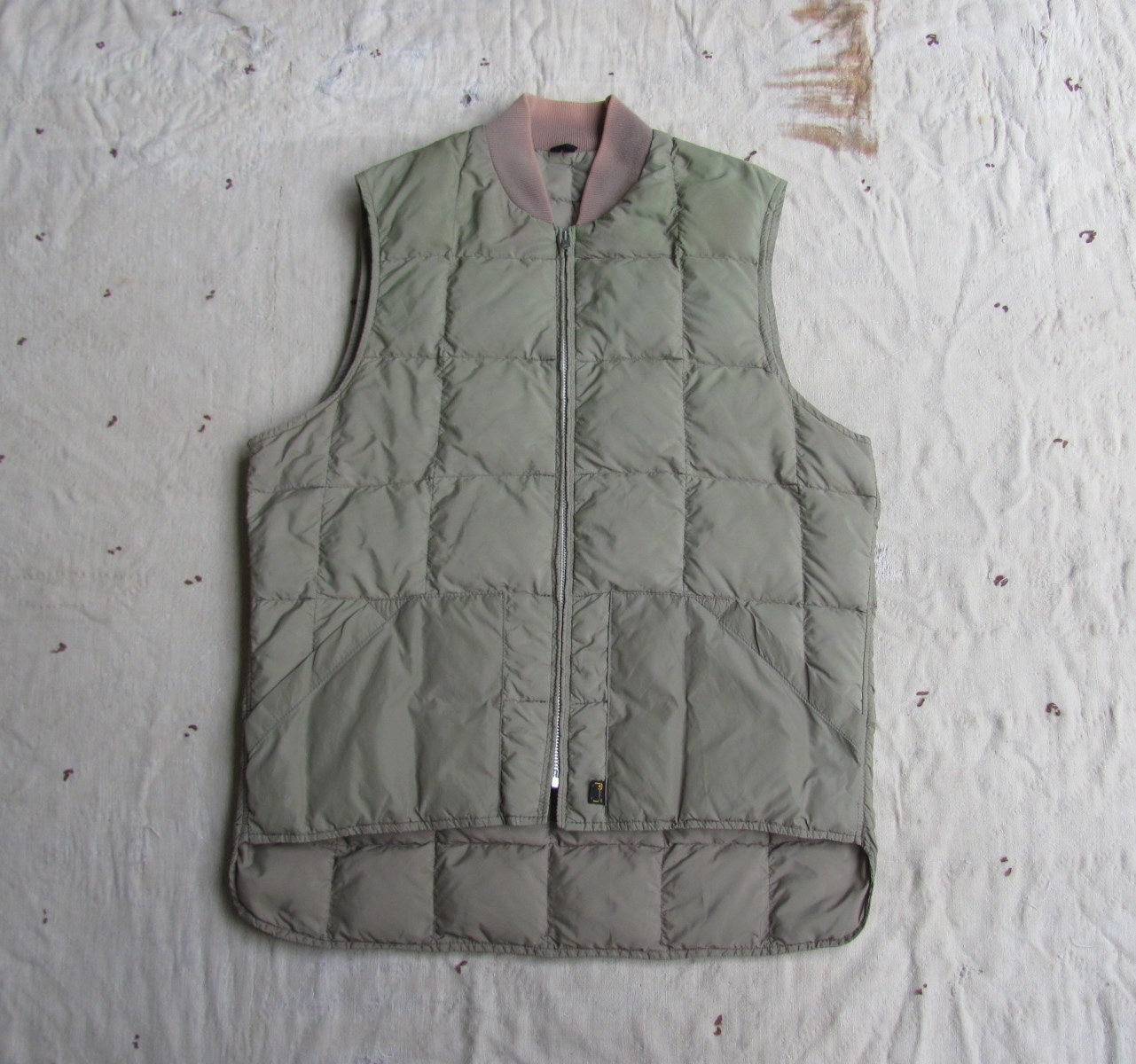 vintage c. 1970s Woolrich olive drab down vest, unisex