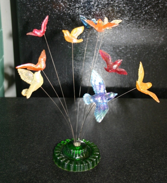 Vintage Mod 60s Lucite Birds In Flight Table Top Sculpture Acrylic Resin 1969