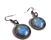 Floral earrings blue