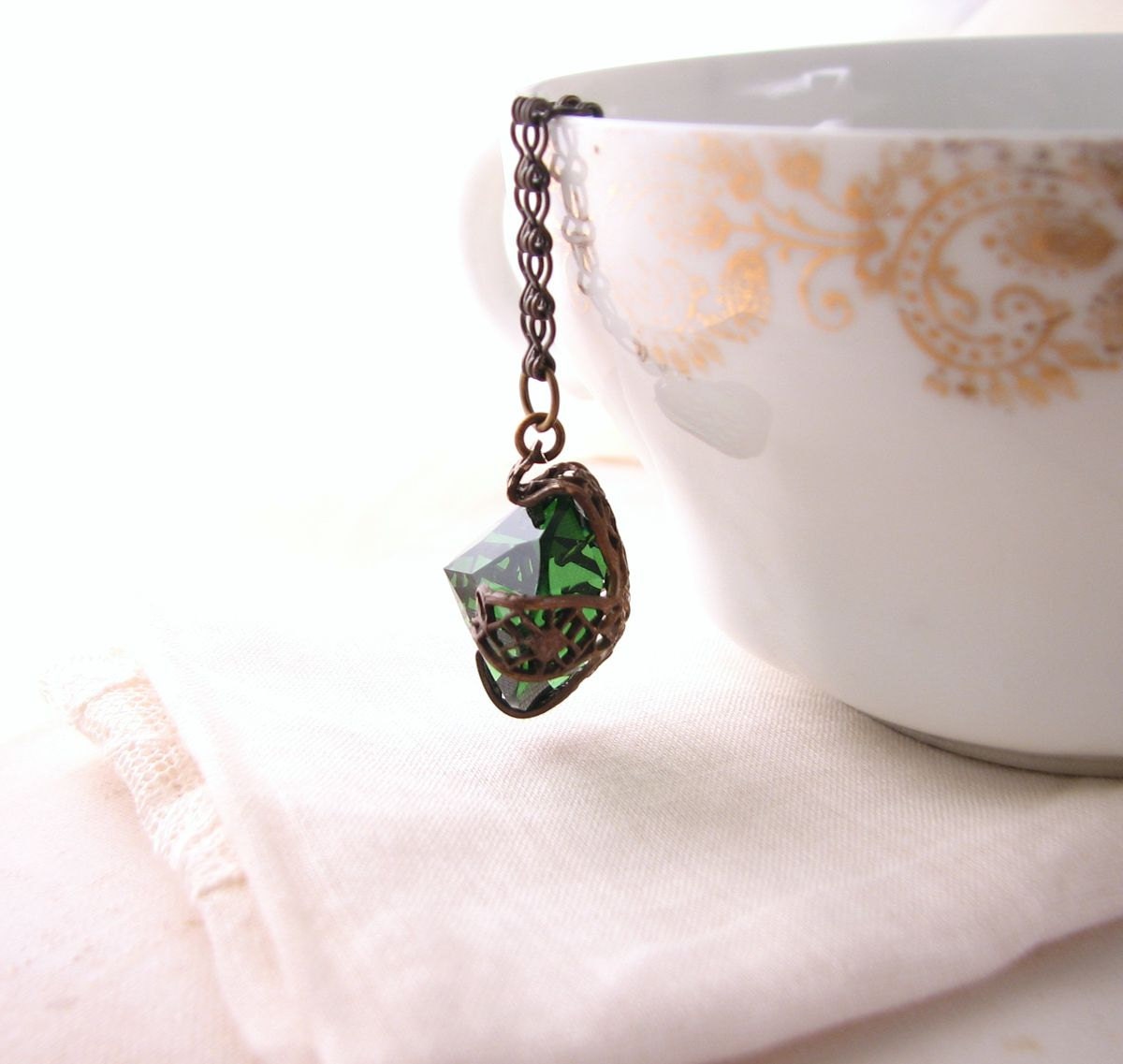 Green Turmaline necklace vintage Swarovksi crystal filgree