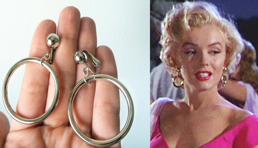 Iconic 50s Silver tone Deadstock Chic Hoop Earrings -