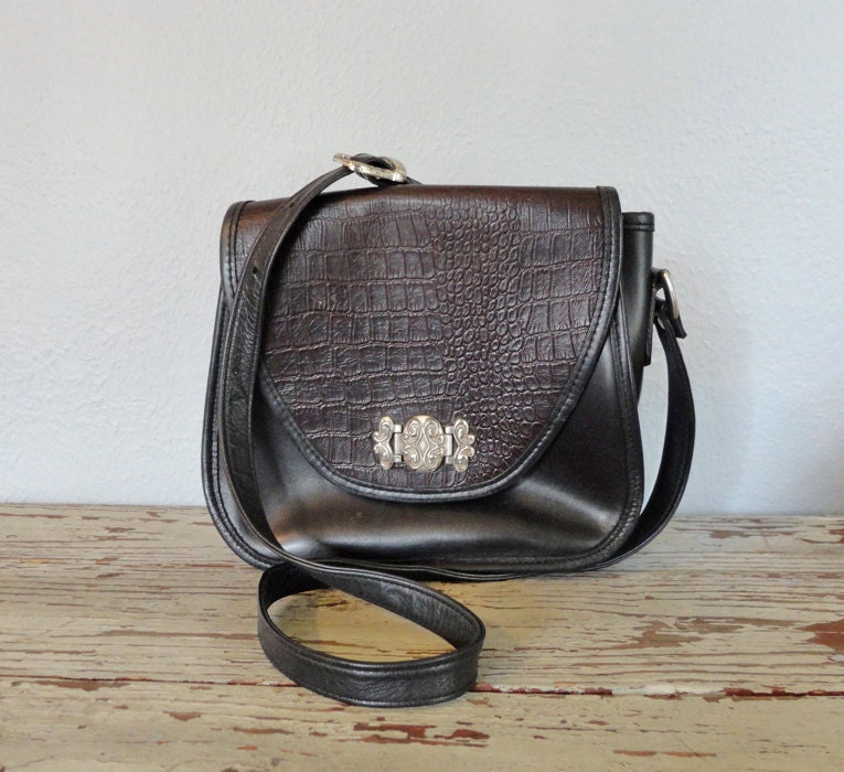 Vintage ZIRA Shoulder Bag / Structured Purse