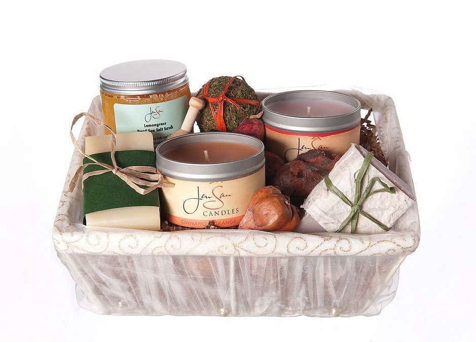 Pamper Her 5 piece Bath and Body Candle Gift Basket